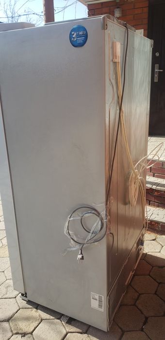 Продам холодильник.