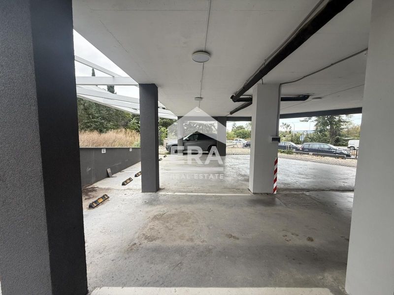 Дава се под наем Гараж / Паркомясто в Варна, Бриз - 13 кв.м за 100 € - Снимка #2