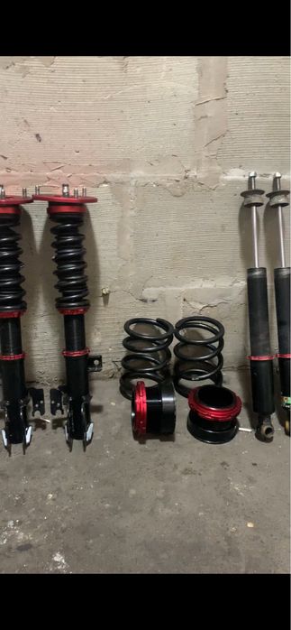 Амортизатор на Альфард каиловер