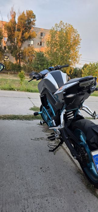 Motocicleta CF-MOTO 300NK A2