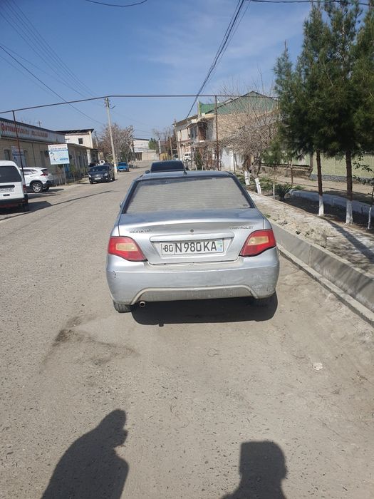 Nexia 2 Chevrolet yili 2010 2mingta yurigan metan benzinda ishlaydi