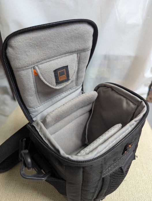 Фабричен комплект Canon M50 с два обектива и адаптер