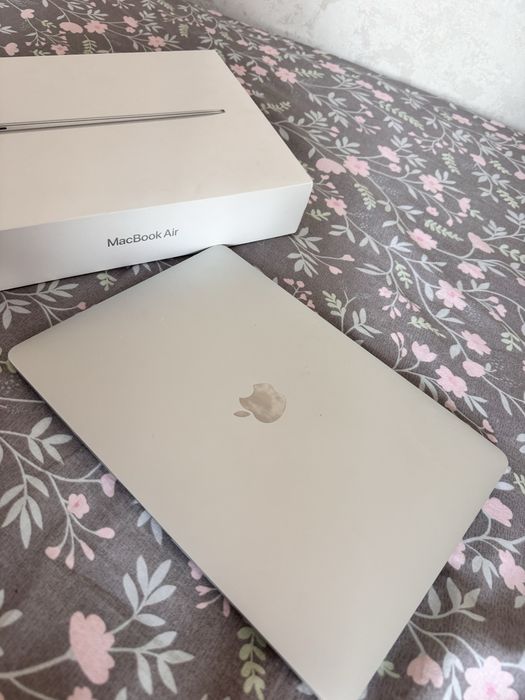 MacBook Air 13” M1 (2020) 8GB / 256GB