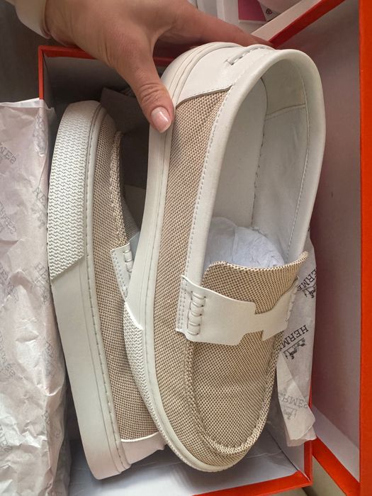 Мъжки мокасини в бял цвят