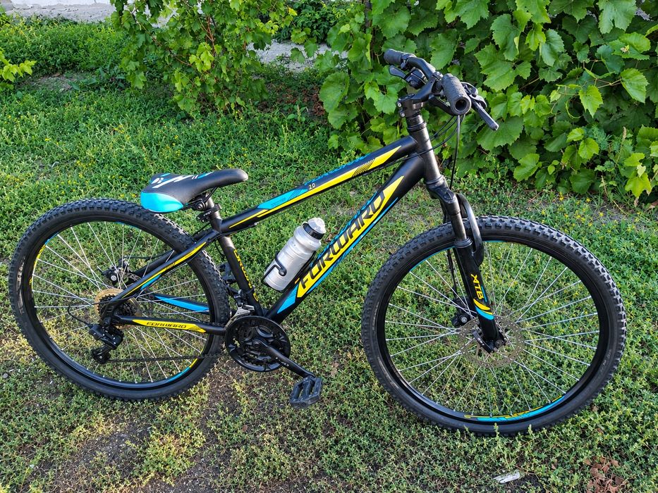 Продается велосипед FORWARD Sporting 27.5 2.0