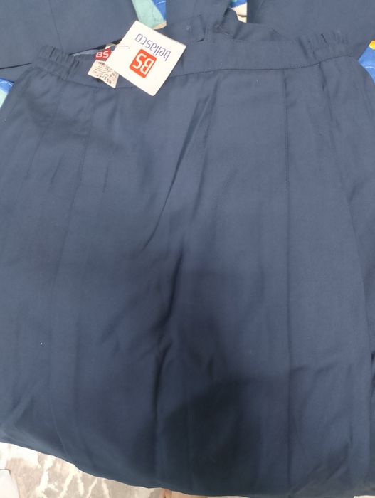 Продам  школьную форму  для мальчиков