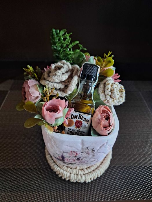 Уникални подаръци, сувенири ръчна изработка от макраме