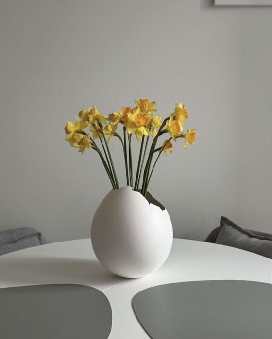 Декоративное пасхальное яйцо из гипса / кашпо / декор