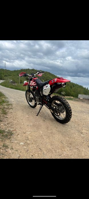 Vând sau schimb honda xr 400