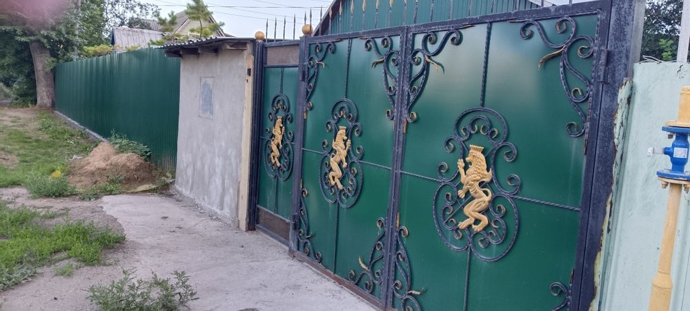 Продам дом, с стройматериалами. Торг при осмотре