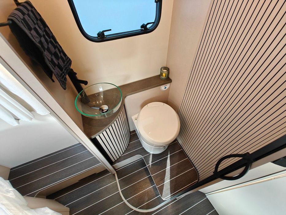 Vanzare Autorulote model 2025 - XGO 69G, Fiat Ducato, 5 locuri