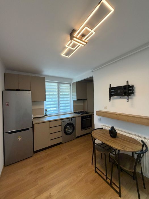 Vand apartament 2 camere