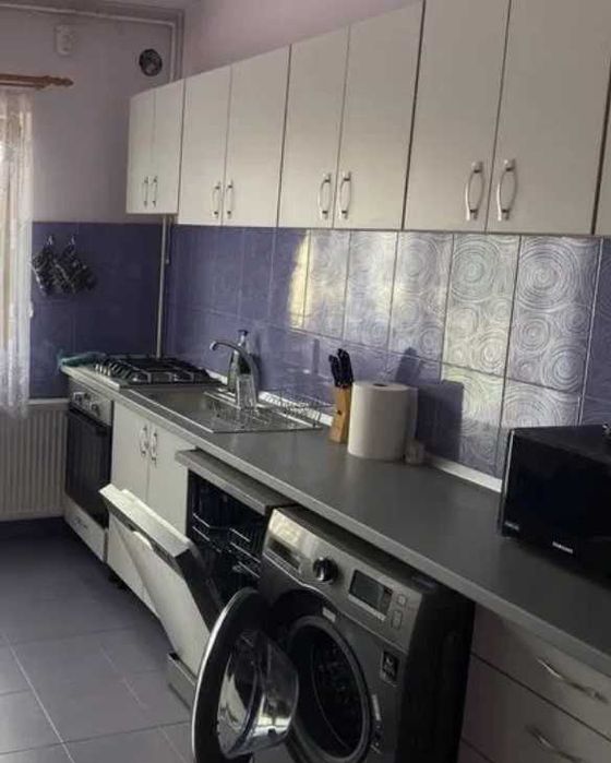 Дава се под наем Тристаен апартамент в Пловдив, Център - 70 кв.м за 229.5 € - Снимка #3