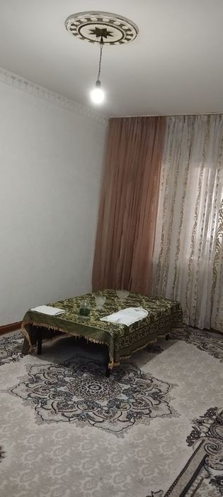 Срочно продается 2 ком квартира в 8 мкр 1 этаж
