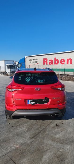 Vând Hyundai Tucson 1.6 full-options