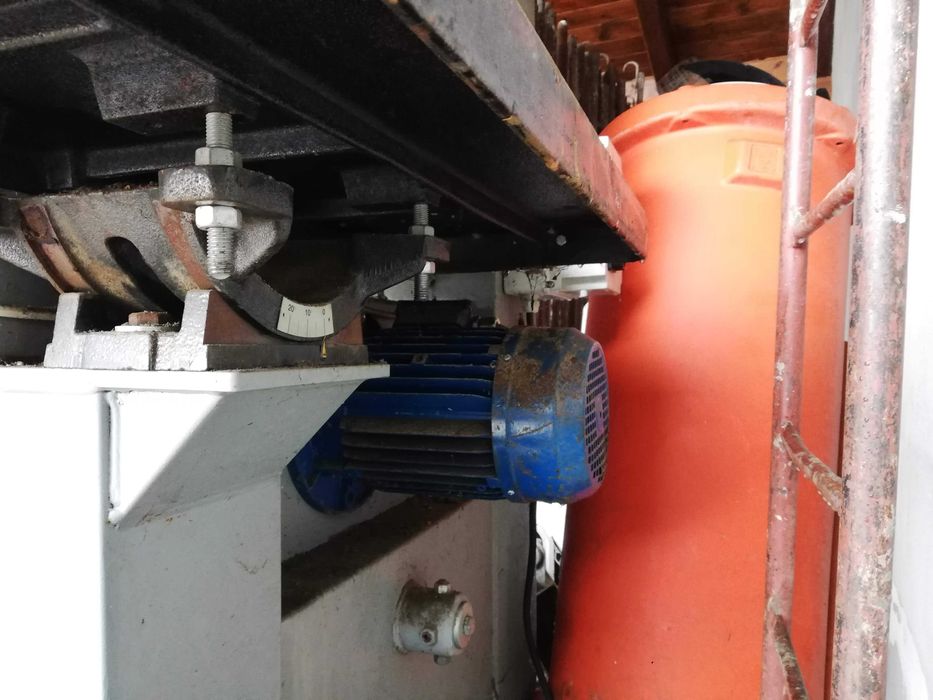 Banzic vertical Meber 700