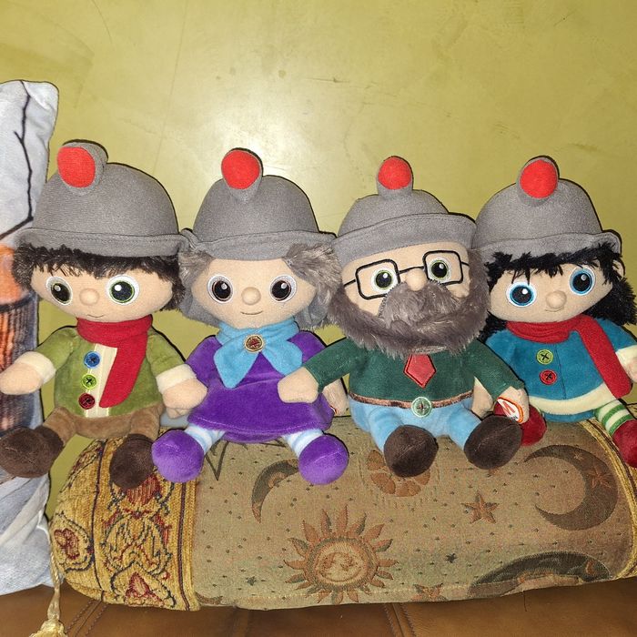 Spiridușii/mascotele/ gnomii MIGROS!