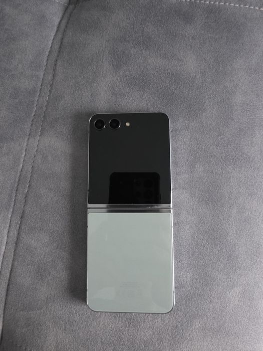 Samsung Z  Flip 5