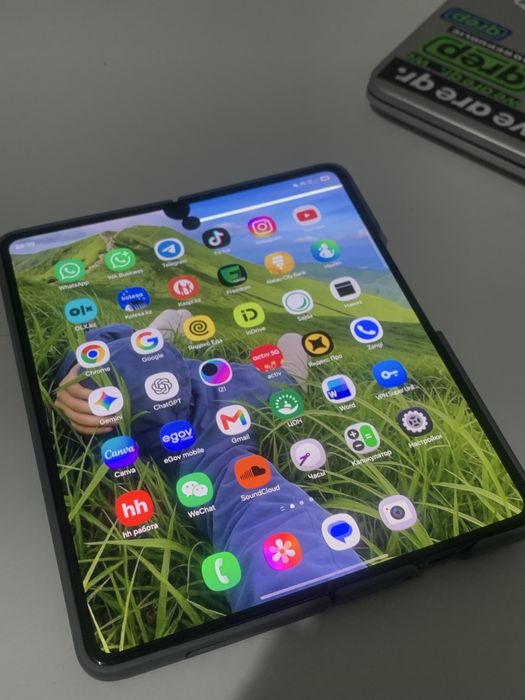 Samsung Galaxy Z Fold5 256 ГБ