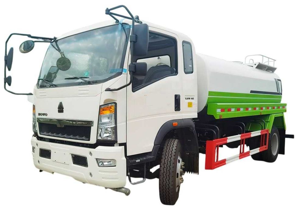 Sinotruk Водовоз 8 м³, 750л/мин