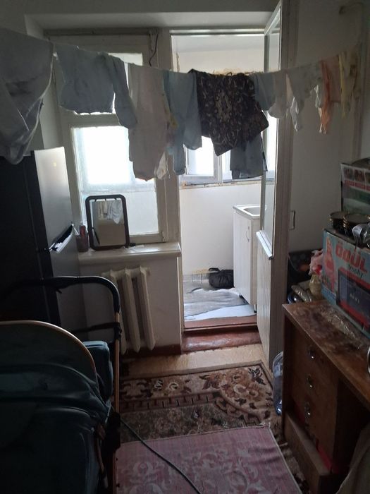 Срочно!Продаётся квартира Чиланзар 4 квартал 1/4/4 кирпич 1,2 ×3 балко