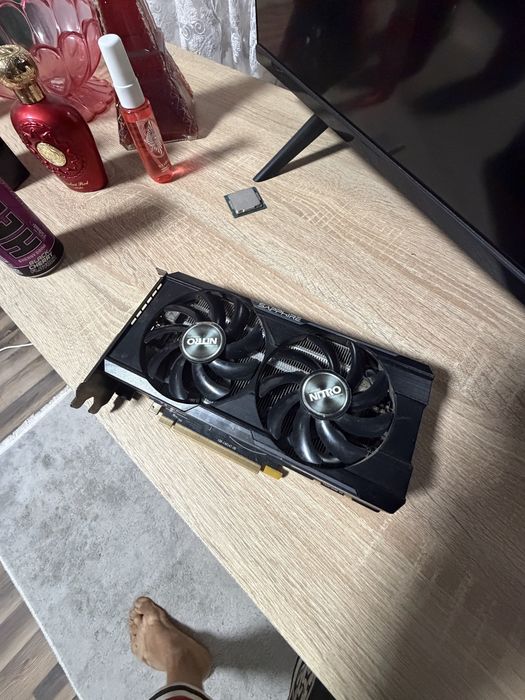 Placa video AMD Radeon R7 370, Sapphire, 4 GB.