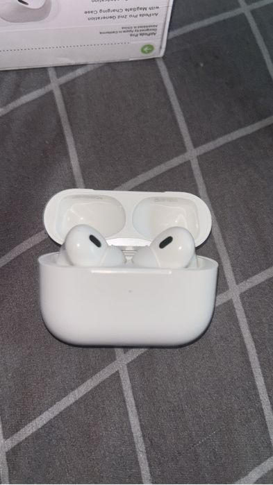 Airpods pro2 in cutie sigilate