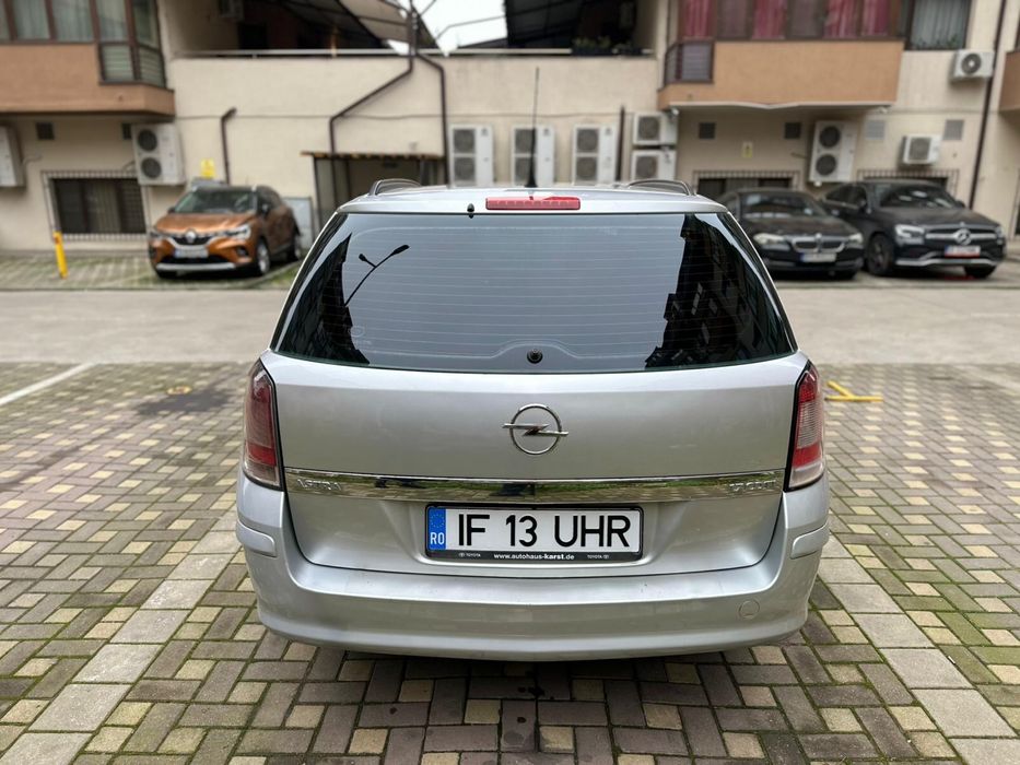 Vand opel astra h an 2009 motor 1.7 diesel propietar