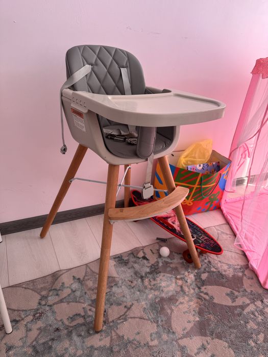 Детский стульчик для кормления