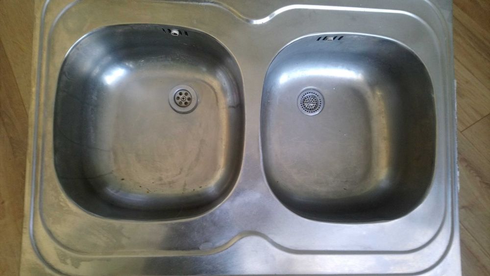 Мивка неръждаема с две корита