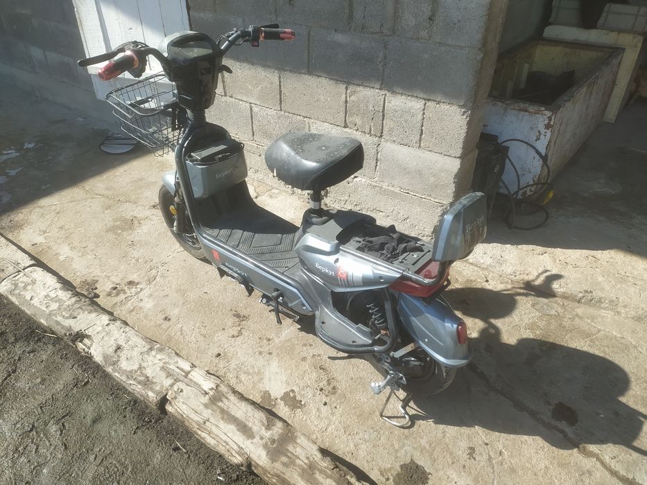 Электро самокат продаю