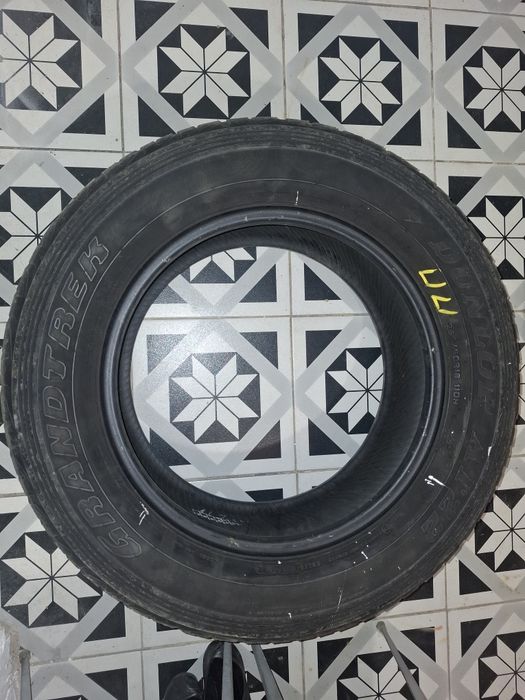 Продается шины летние