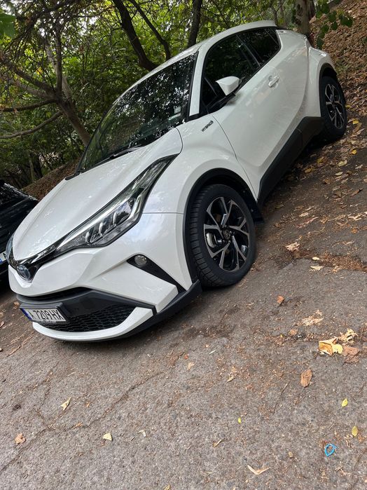 Toyota C-HR 2.0 hybrid 0886060877
