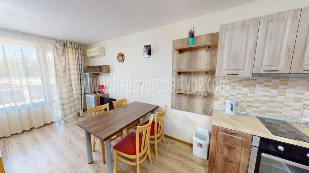 Продава се Тристаен апартамент в к.к. Слънчев бряг - 99 кв.м за 960 €/кв.м - Снимка #2