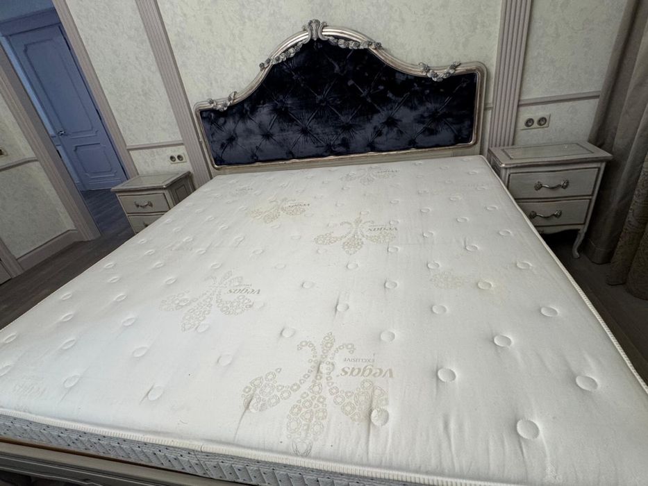 Матрасы срочно продам в отличном состоянии