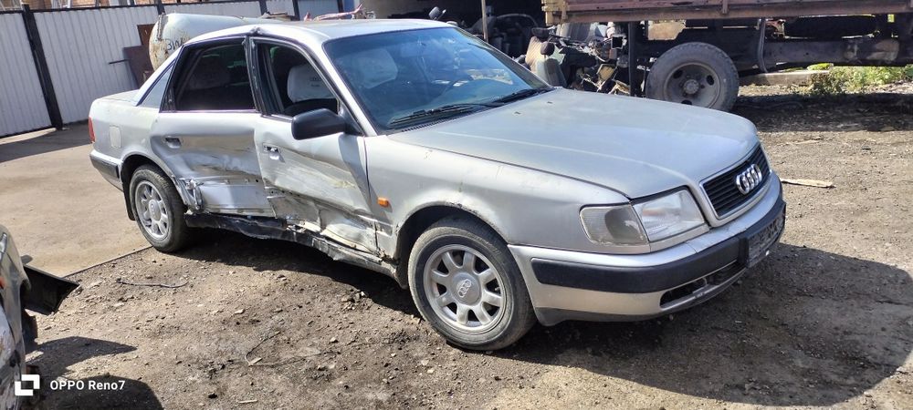 Продам по запчастям Ауди 100