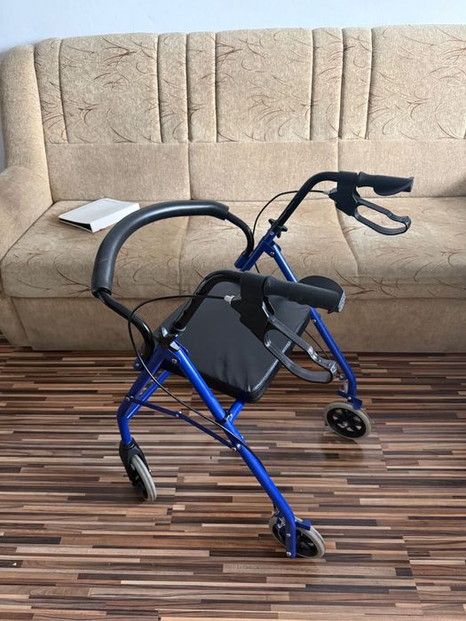 Cadru din aluminiu pliabil batrani dizabilitati (ca nou)