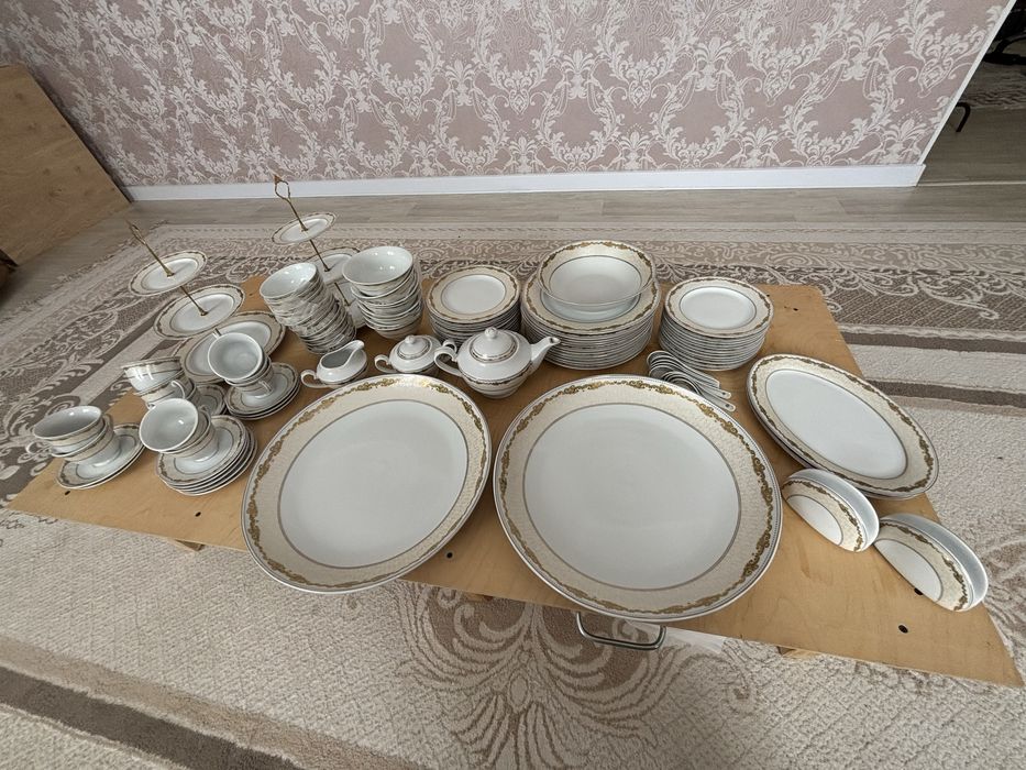 Продам набор сервиз 144предмет