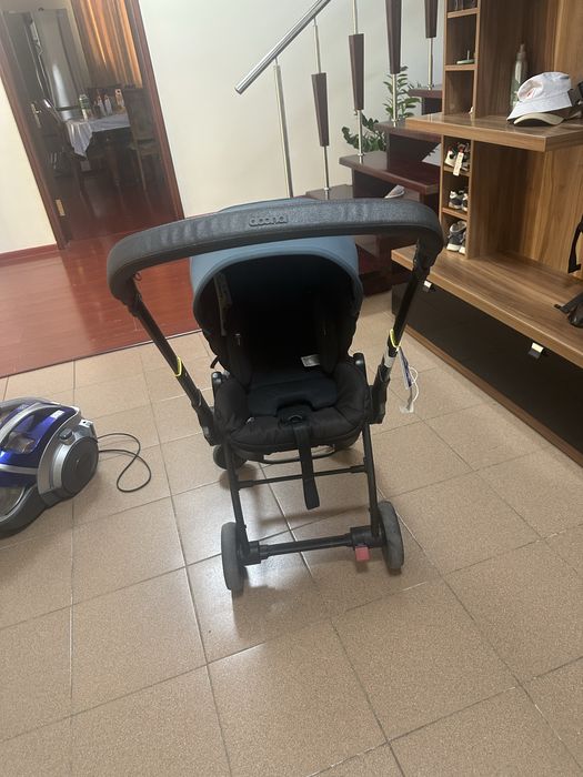 Продам DOONA X ( коляска  и автокресло )