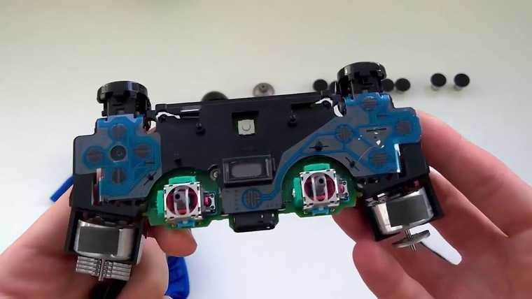Ремонт джойстиков DualSense PS5, DualShock PS4, XBOX