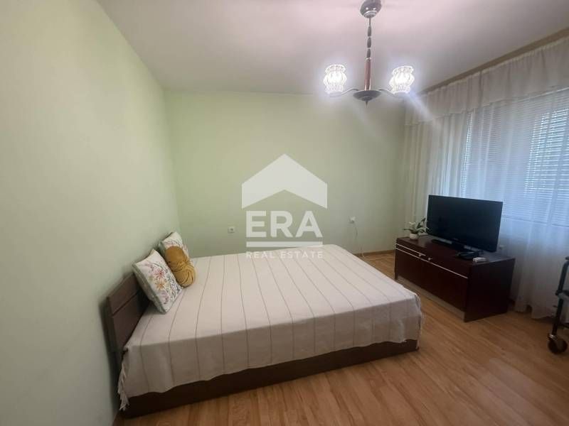 Продава се Двустаен апартамент в Русе, Родина 2 - 60 кв.м за 833 €/кв.м - Снимка #2