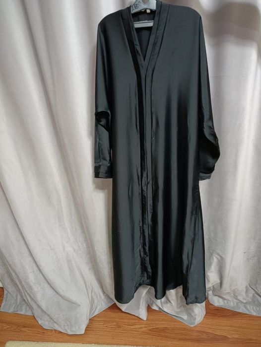 Длинное платье с замком