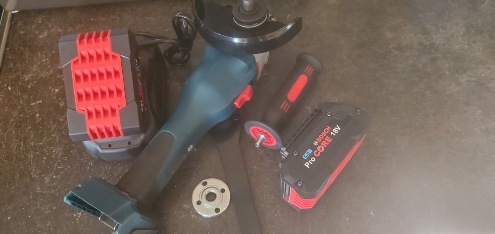 Clonă Flex Bosch cu baterie, Clonă Bormașină Impact DeWALT cu baterii