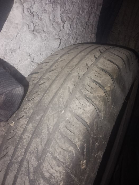 Продам летнюю резину на 13