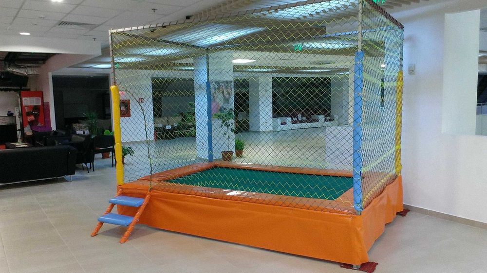 Trambulina agrement , castel gonflabil