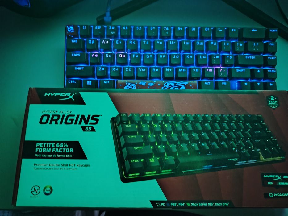 Продаю почти новую клавиатуру HyperX Alloy Origins 65%