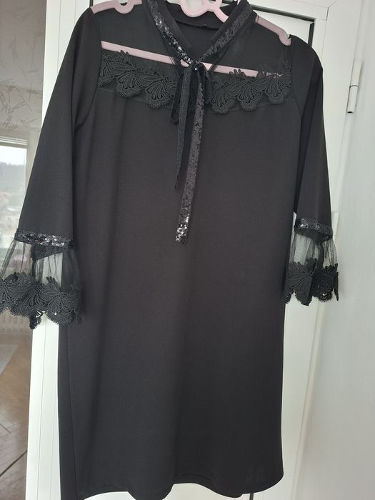 Rochie ocazie cu dantelă și paiete 38, nepurtata