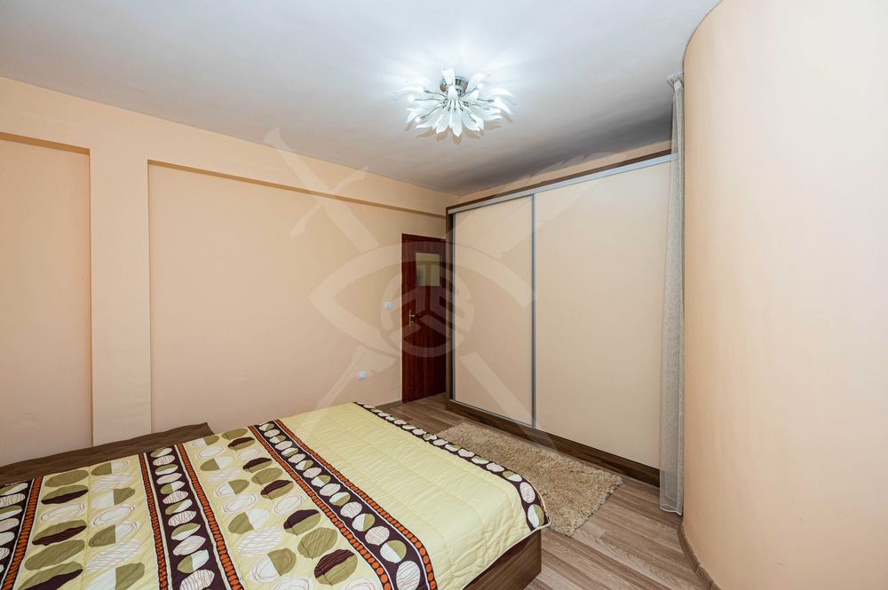 Продава се Тристаен апартамент в Пловдив, Остромила - 116 кв.м за 1432 €/кв.м - Снимка #8