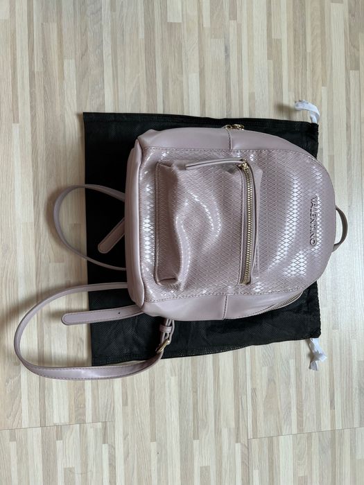 Рюкзак guess и Valentino