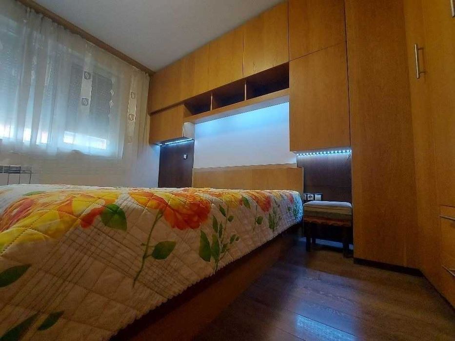 Дава се под наем Двустаен апартамент в София, Студентски град - 65 кв.м за 650 € - Снимка #11